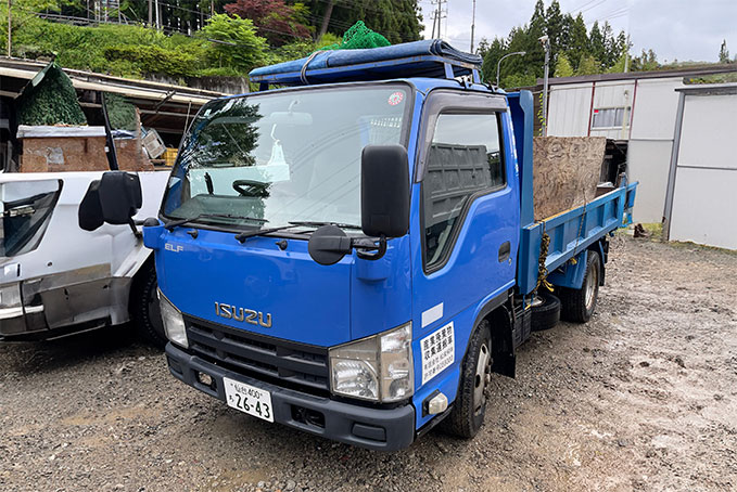 3t ダンプカー